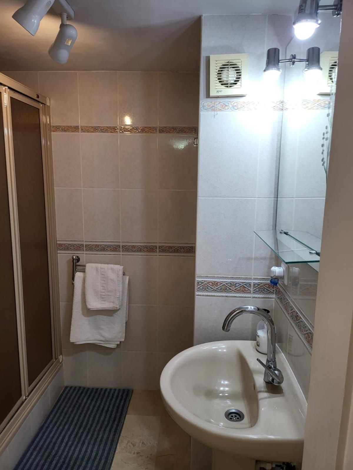 Diamond Centre Fuengirola 2 Homestay Santa Fe de los Boliches